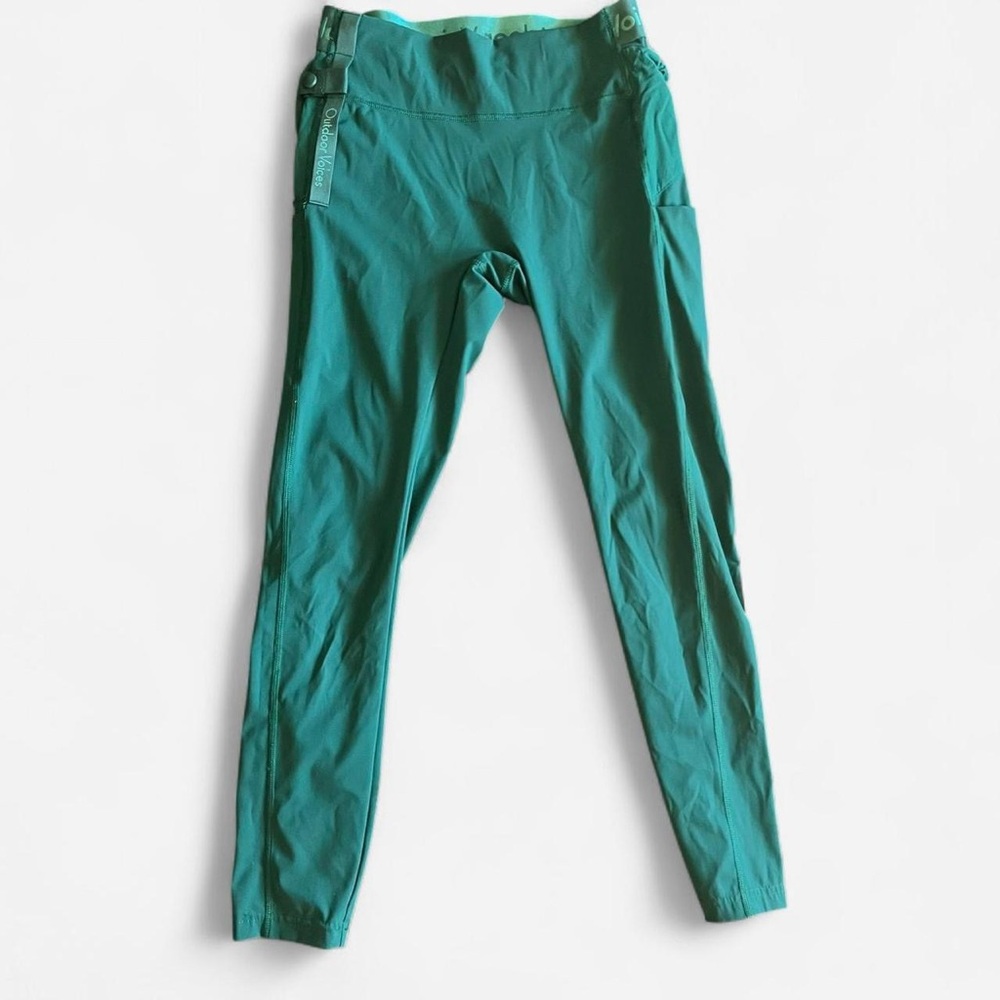 Green leggings